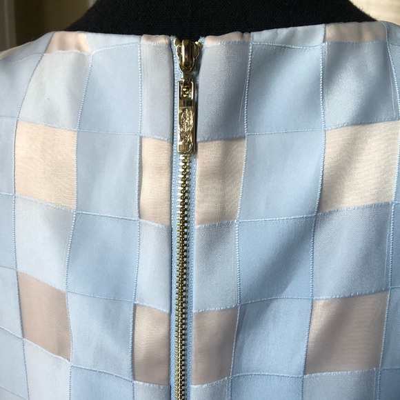 Eliza J Sleeveless Blouse - Picture 5 of 5